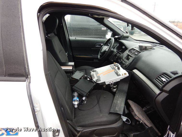 image for item DF8144 2017 Ford Explorer Police Interceptor  SUV