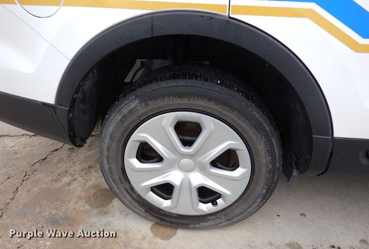 image for item DF8144 2017 Ford Explorer Police Interceptor  SUV