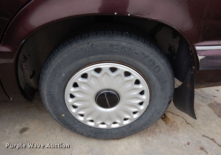 image for item DF8145 1995 Plymouth Acclaim