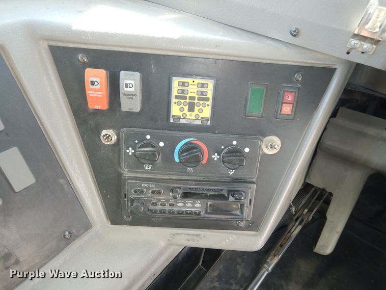 image for item DI6751 2005 Freightliner FS65  school bus