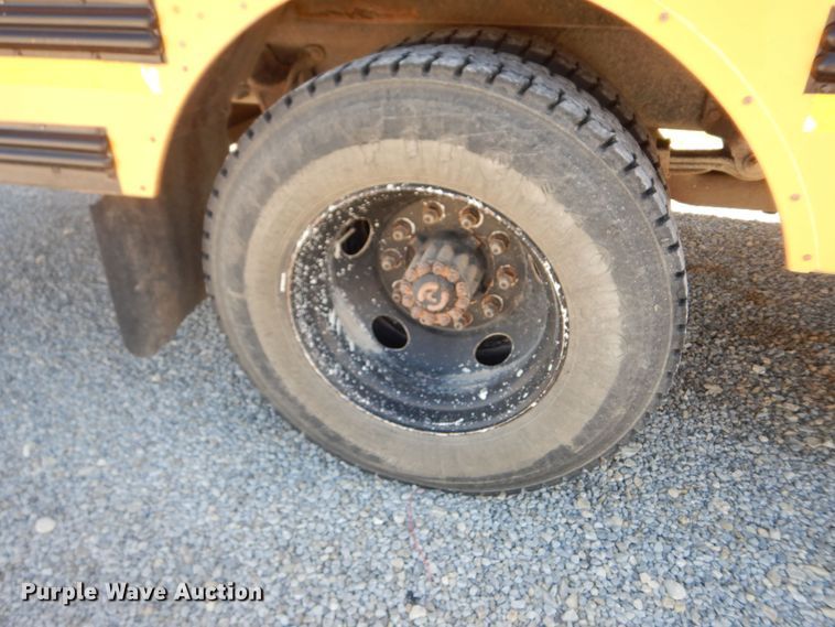 image for item DI6751 2005 Freightliner FS65  school bus