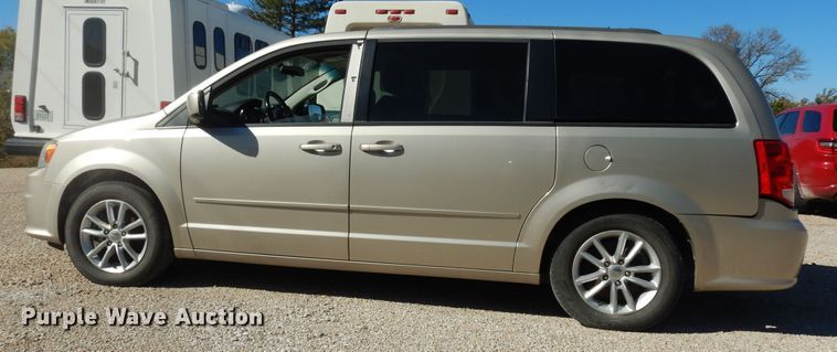 image for item DI6754 2014 Dodge Grand Caravan SXT  van