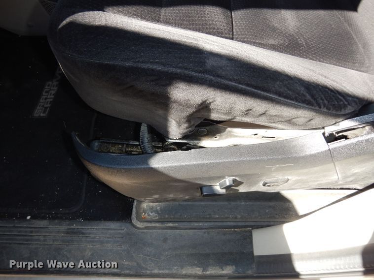 image for item DI6754 2014 Dodge Grand Caravan SXT  van