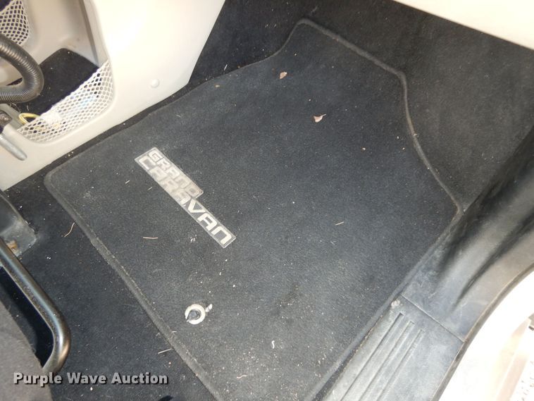 image for item DI6754 2014 Dodge Grand Caravan SXT  van
