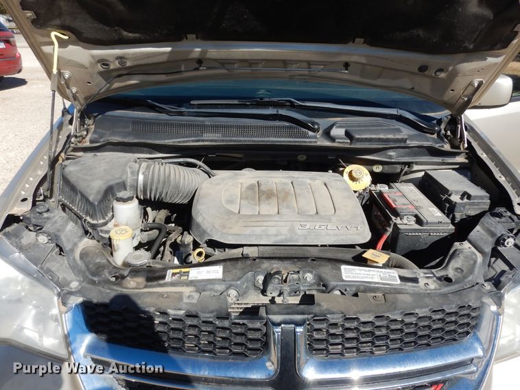 image for item DI6754 2014 Dodge Grand Caravan SXT  van