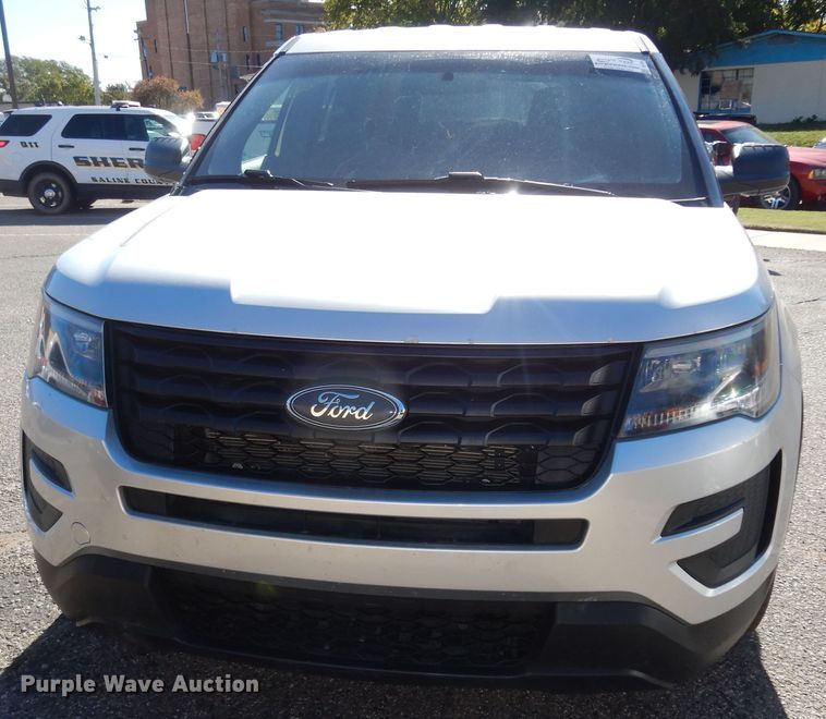 image for item DI6760 2017 Ford Explorer Police Interceptor  SUV