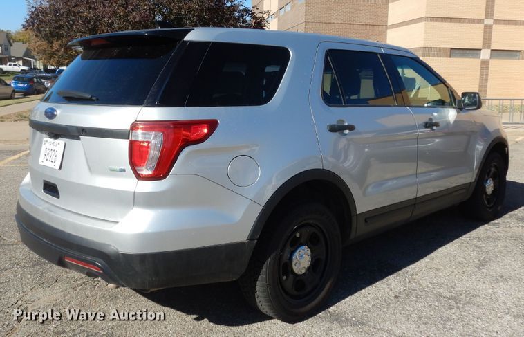 image for item DI6760 2017 Ford Explorer Police Interceptor  SUV