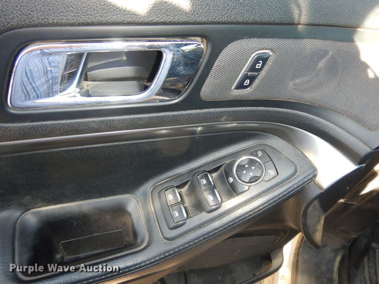 image for item DI6760 2017 Ford Explorer Police Interceptor  SUV