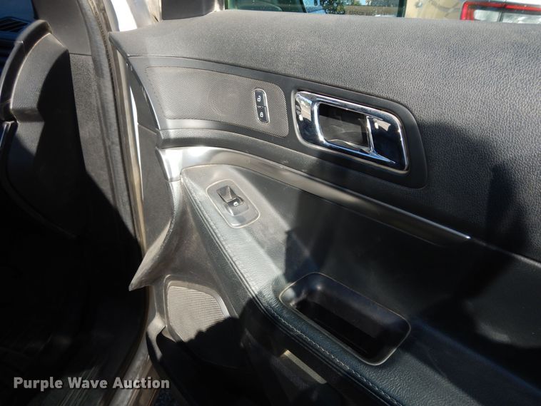 image for item DI6760 2017 Ford Explorer Police Interceptor  SUV