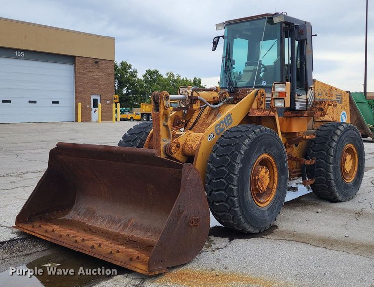 image for item DL6700 1996 Case 621B  wheel loader