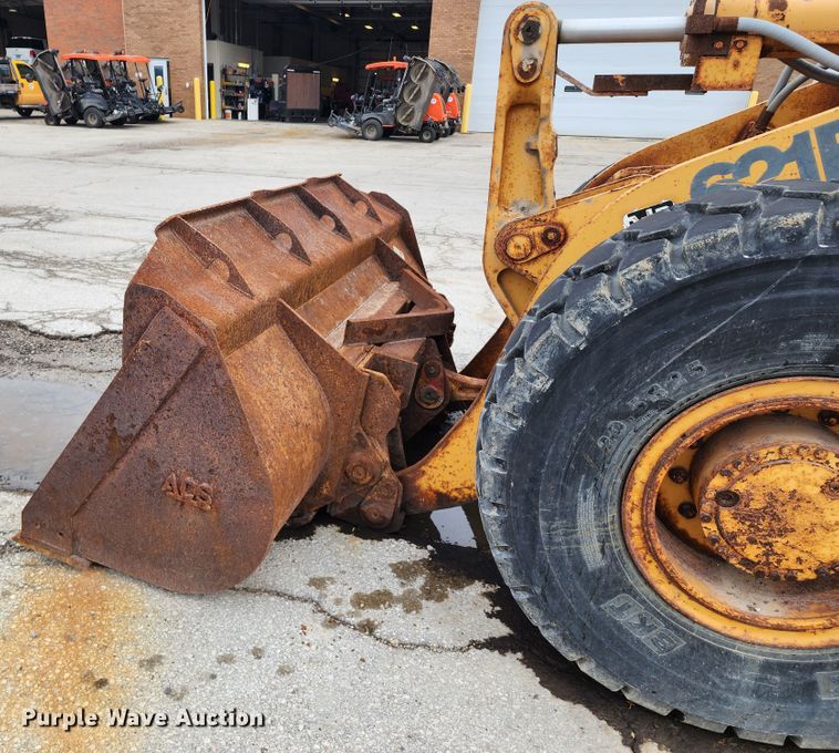 image for item DL6700 1996 Case 621B  wheel loader