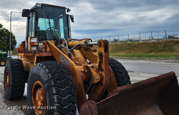 image for item DL6700 1996 Case 621B  wheel loader
