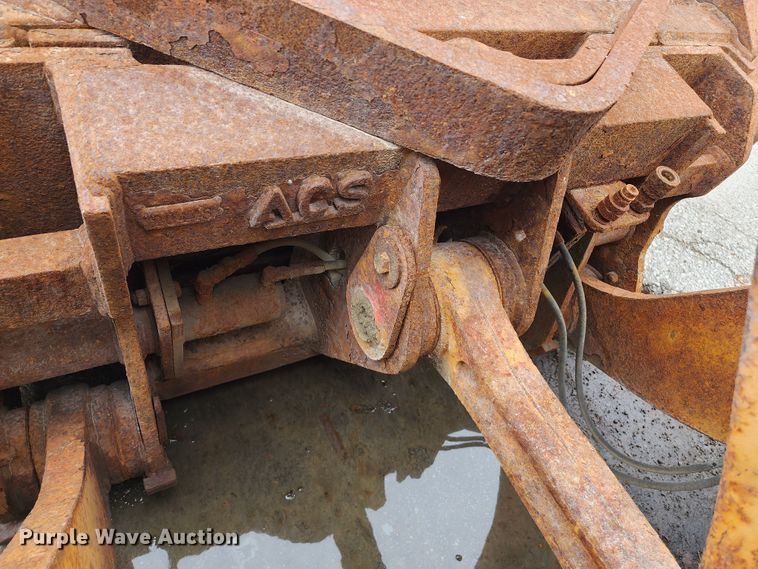 image for item DL6700 1996 Case 621B  wheel loader