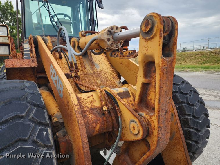 image for item DL6700 1996 Case 621B  wheel loader