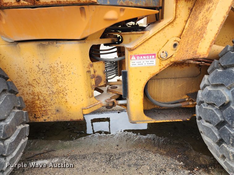 image for item DL6700 1996 Case 621B  wheel loader