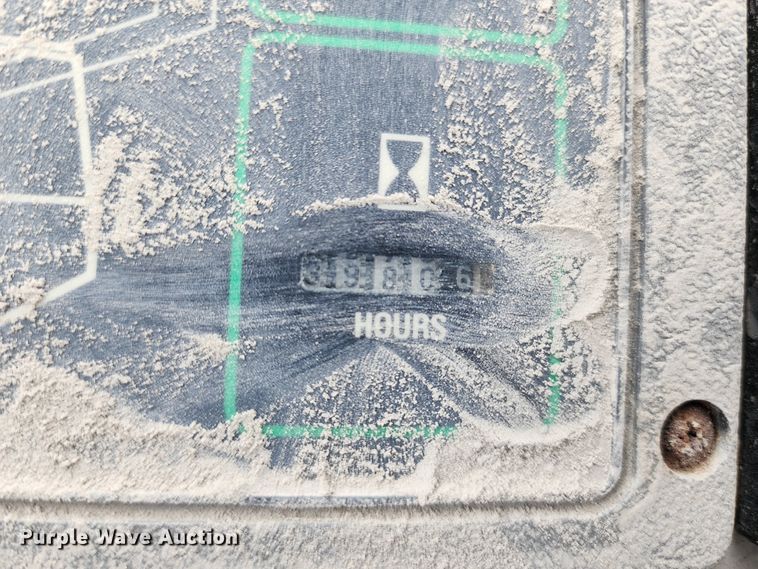 image for item DL6700 1996 Case 621B  wheel loader