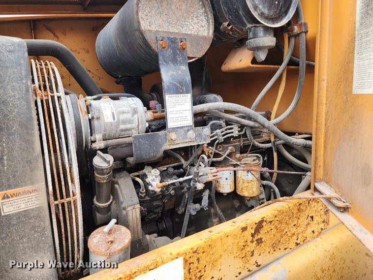 image for item DL6700 1996 Case 621B  wheel loader