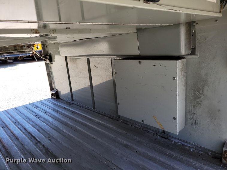 image for item DM2372 2000 Motor Coach Industries 102-DL3  coach bus