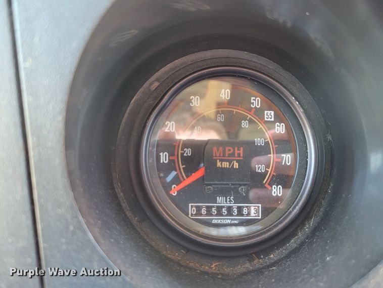 image for item DM2372 2000 Motor Coach Industries 102-DL3  coach bus