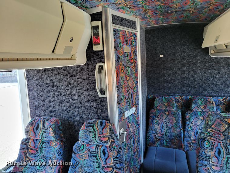 image for item DM2372 2000 Motor Coach Industries 102-DL3  coach bus