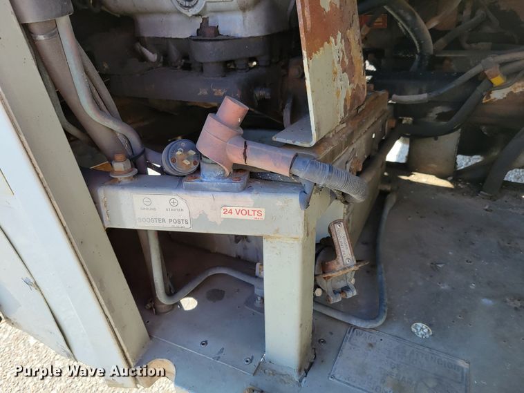 image for item DM2372 2000 Motor Coach Industries 102-DL3  coach bus