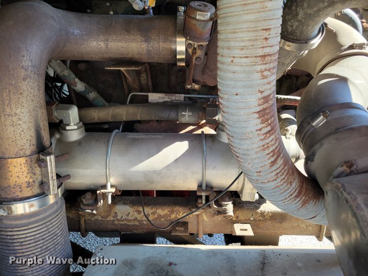 image for item DM2372 2000 Motor Coach Industries 102-DL3  coach bus