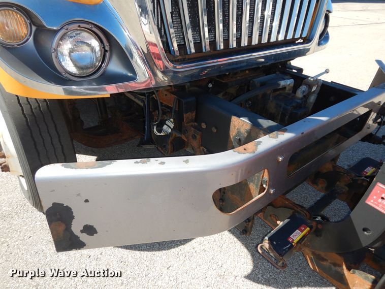 image for item DM3162 2013 International WorkStar 7300  hook lift truck