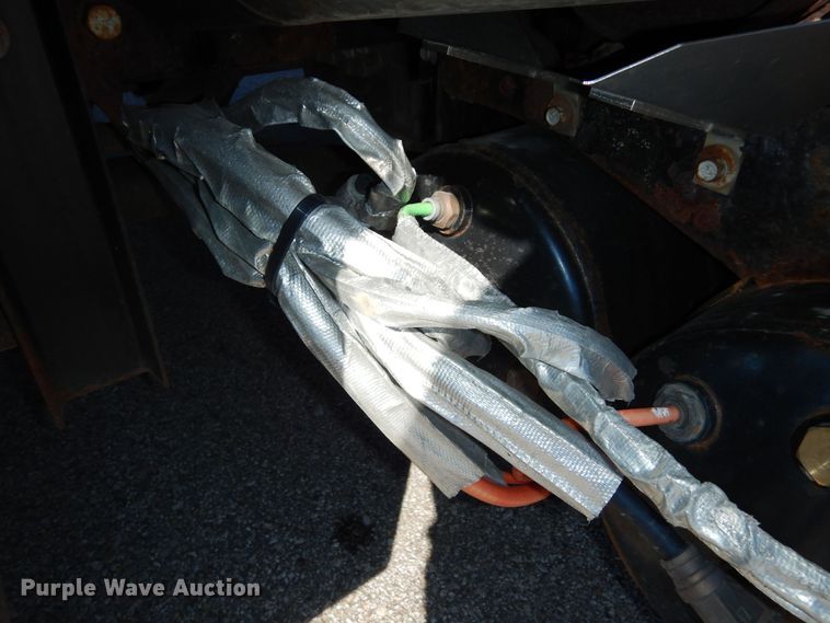 image for item DM3162 2013 International WorkStar 7300  hook lift truck