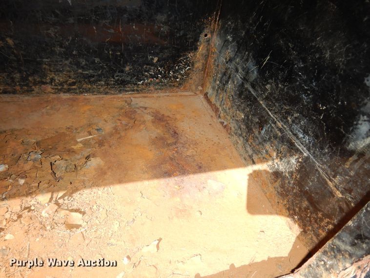 image for item DM3162 2013 International WorkStar 7300  hook lift truck