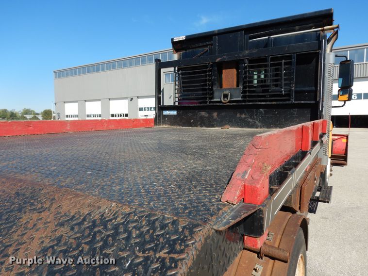 image for item DM3162 2013 International WorkStar 7300  hook lift truck