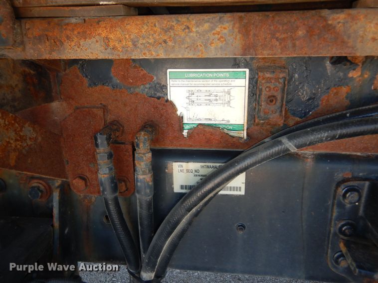 image for item DM3162 2013 International WorkStar 7300  hook lift truck