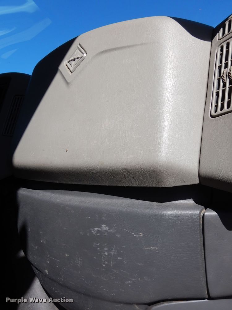 image for item DM3162 2013 International WorkStar 7300  hook lift truck