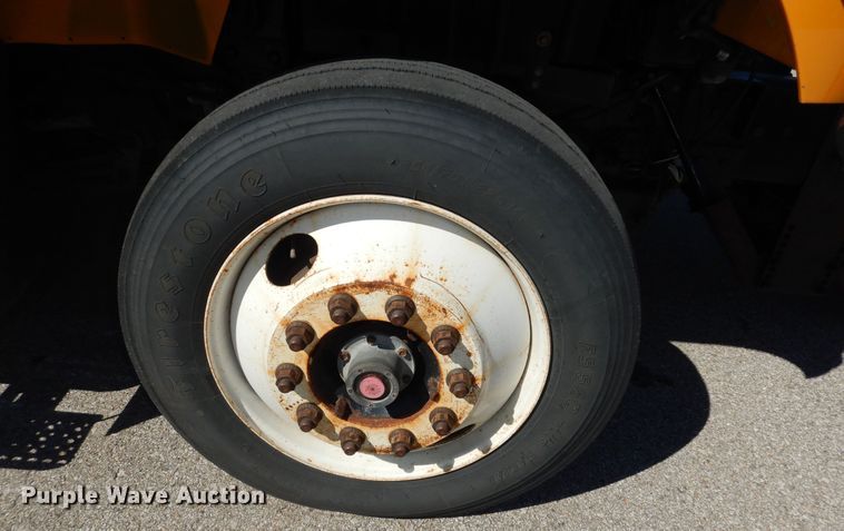 image for item DM3162 2013 International WorkStar 7300  hook lift truck