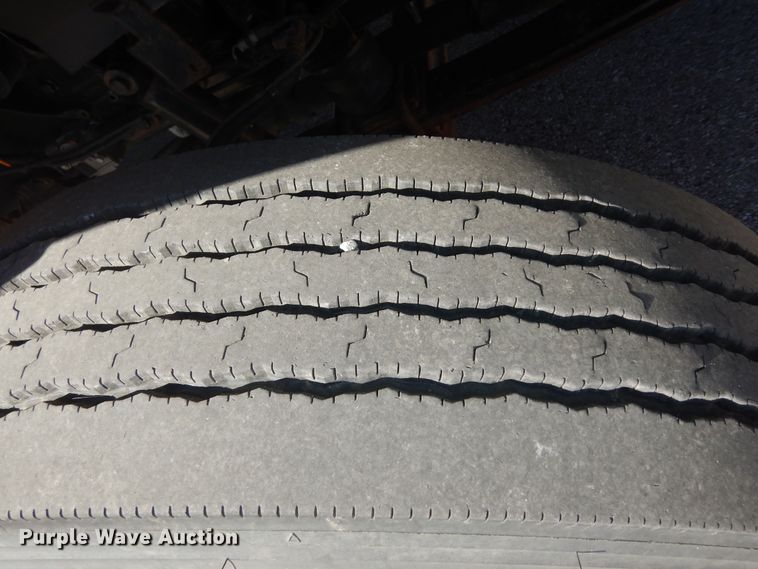 image for item DM3162 2013 International WorkStar 7300  hook lift truck