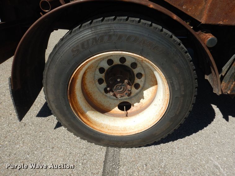 image for item DM3162 2013 International WorkStar 7300  hook lift truck