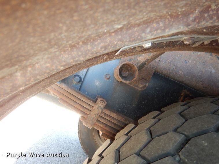 image for item DM3162 2013 International WorkStar 7300  hook lift truck