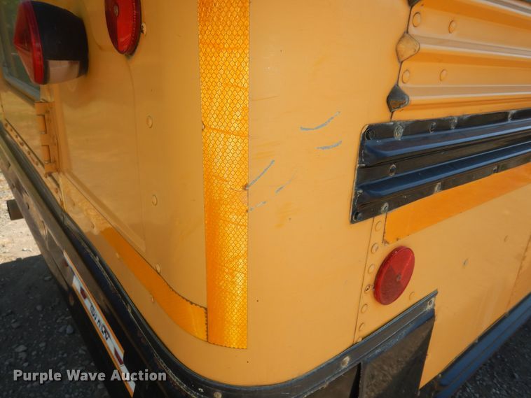 image for item DM3164 2001 Chevrolet Blue Bird  school bus