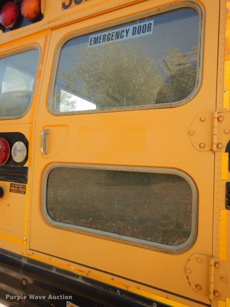 image for item DM3164 2001 Chevrolet Blue Bird  school bus