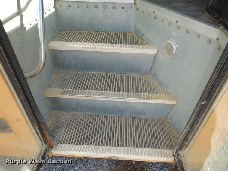 image for item DM3164 2001 Chevrolet Blue Bird  school bus