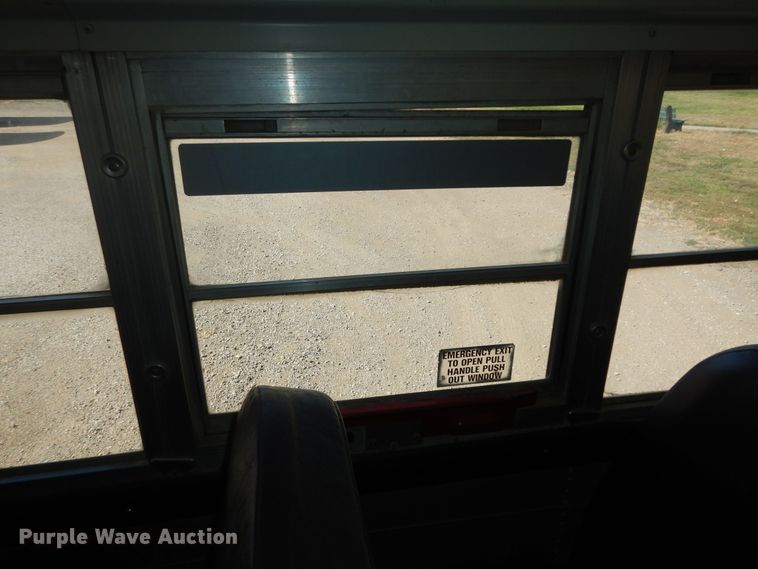 image for item DM3164 2001 Chevrolet Blue Bird  school bus