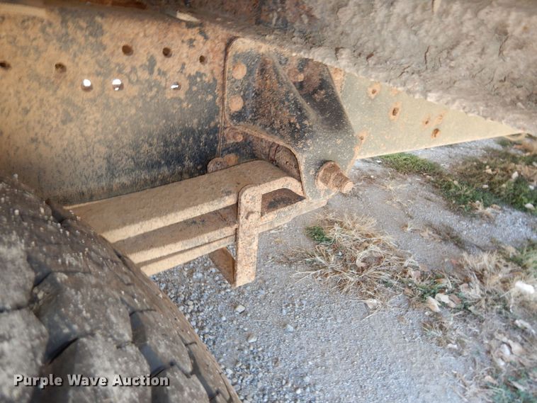 image for item DM3164 2001 Chevrolet Blue Bird  school bus