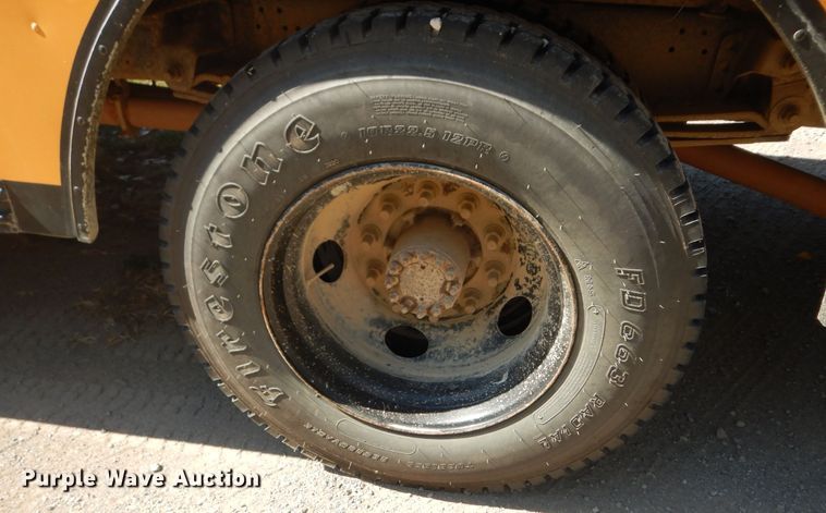 image for item DM3164 2001 Chevrolet Blue Bird  school bus