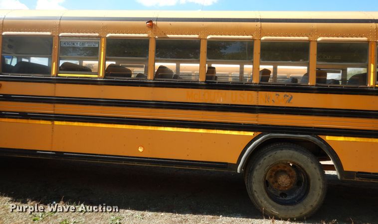 image for item DM3200 1999 Chevrolet Blue Bird  school bus