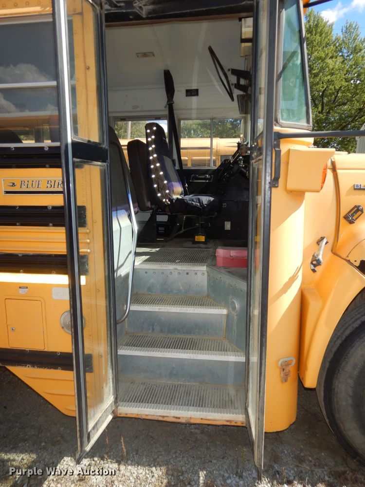 image for item DM3200 1999 Chevrolet Blue Bird  school bus