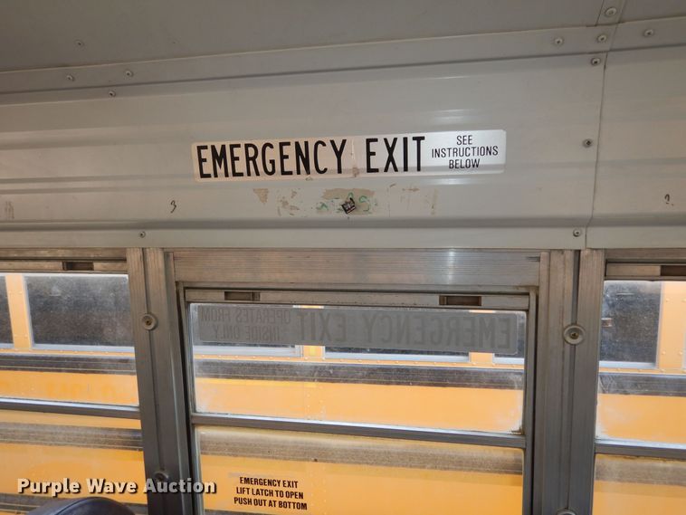 image for item DM3200 1999 Chevrolet Blue Bird  school bus