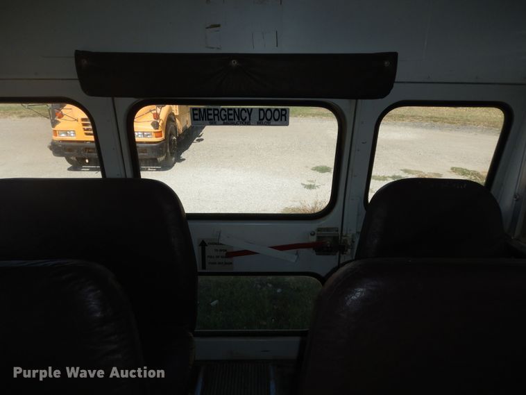 image for item DM3200 1999 Chevrolet Blue Bird  school bus