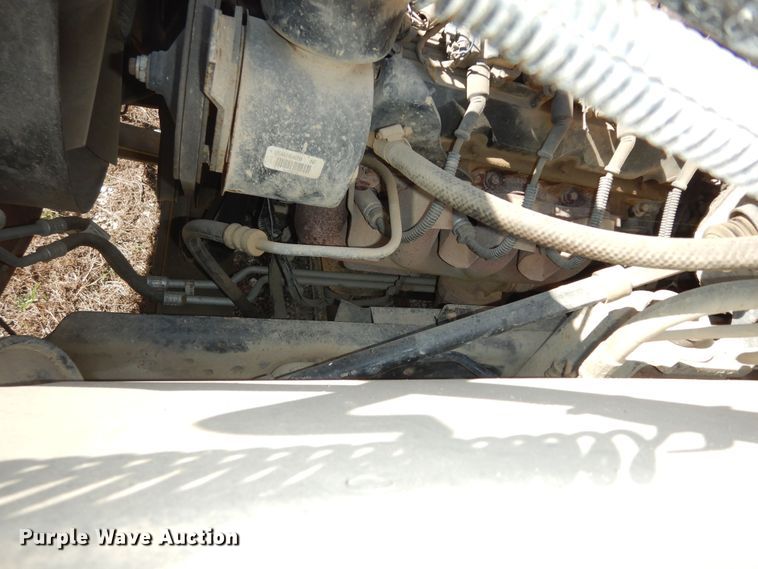 image for item DM3200 1999 Chevrolet Blue Bird  school bus