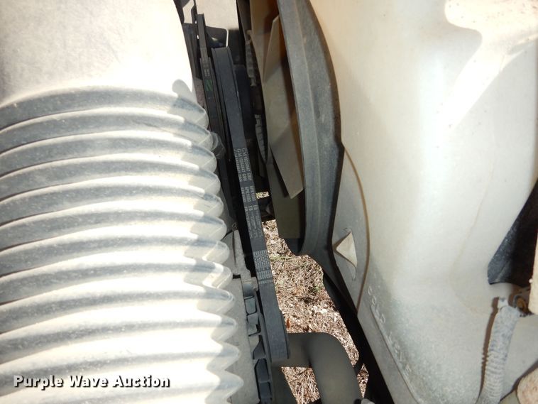 image for item DM3200 1999 Chevrolet Blue Bird  school bus