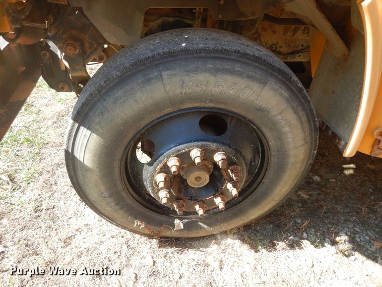 image for item DM3200 1999 Chevrolet Blue Bird  school bus