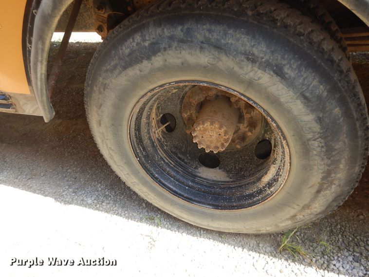 image for item DM3200 1999 Chevrolet Blue Bird  school bus